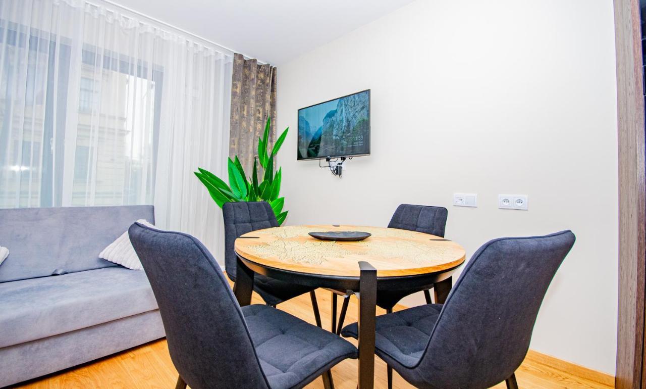 Inpoint Spacious Apartments Near Main Square & Kazimierz District Krakow Ngoại thất bức ảnh