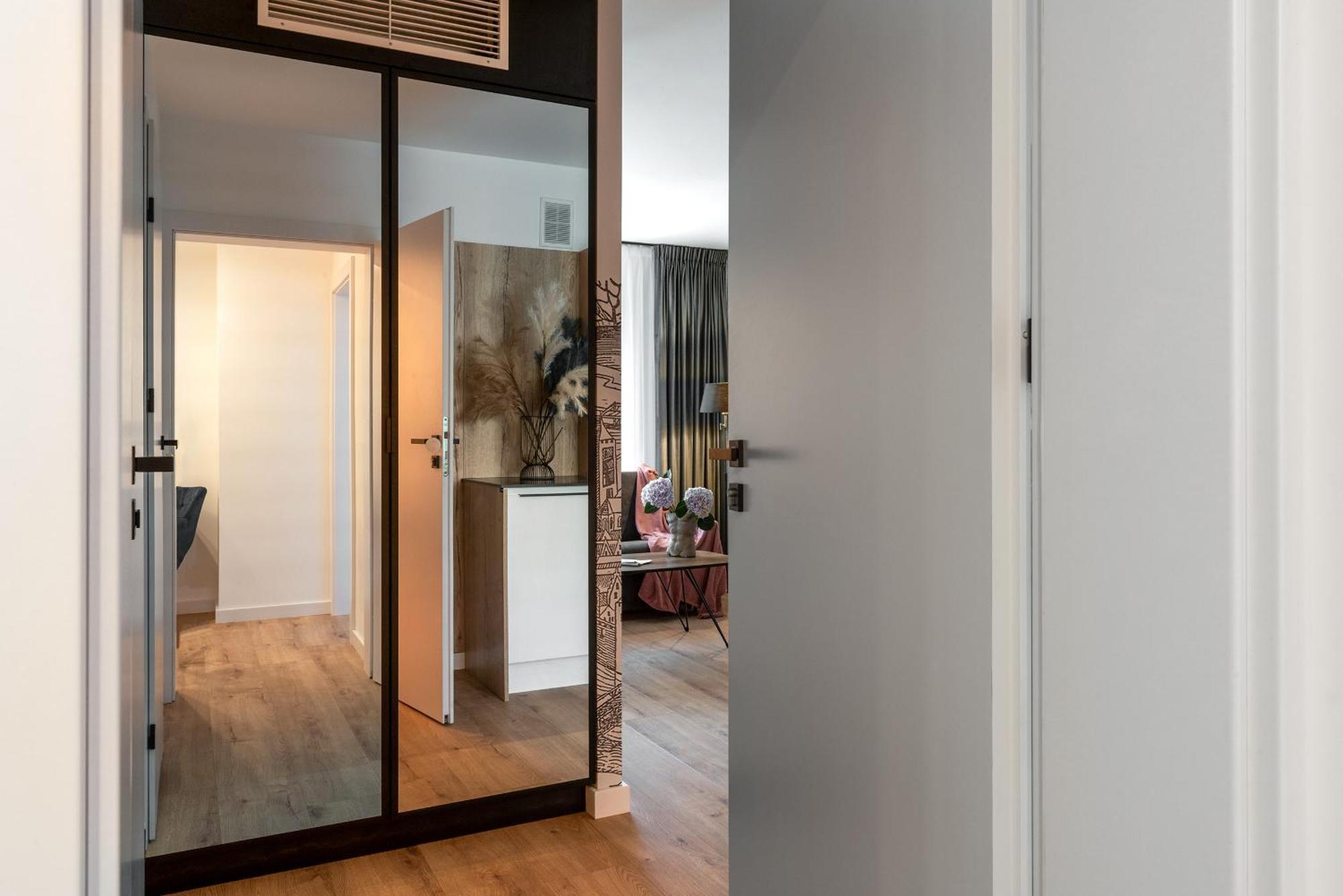 Inpoint Spacious Apartments Near Main Square & Kazimierz District Krakow Phòng bức ảnh