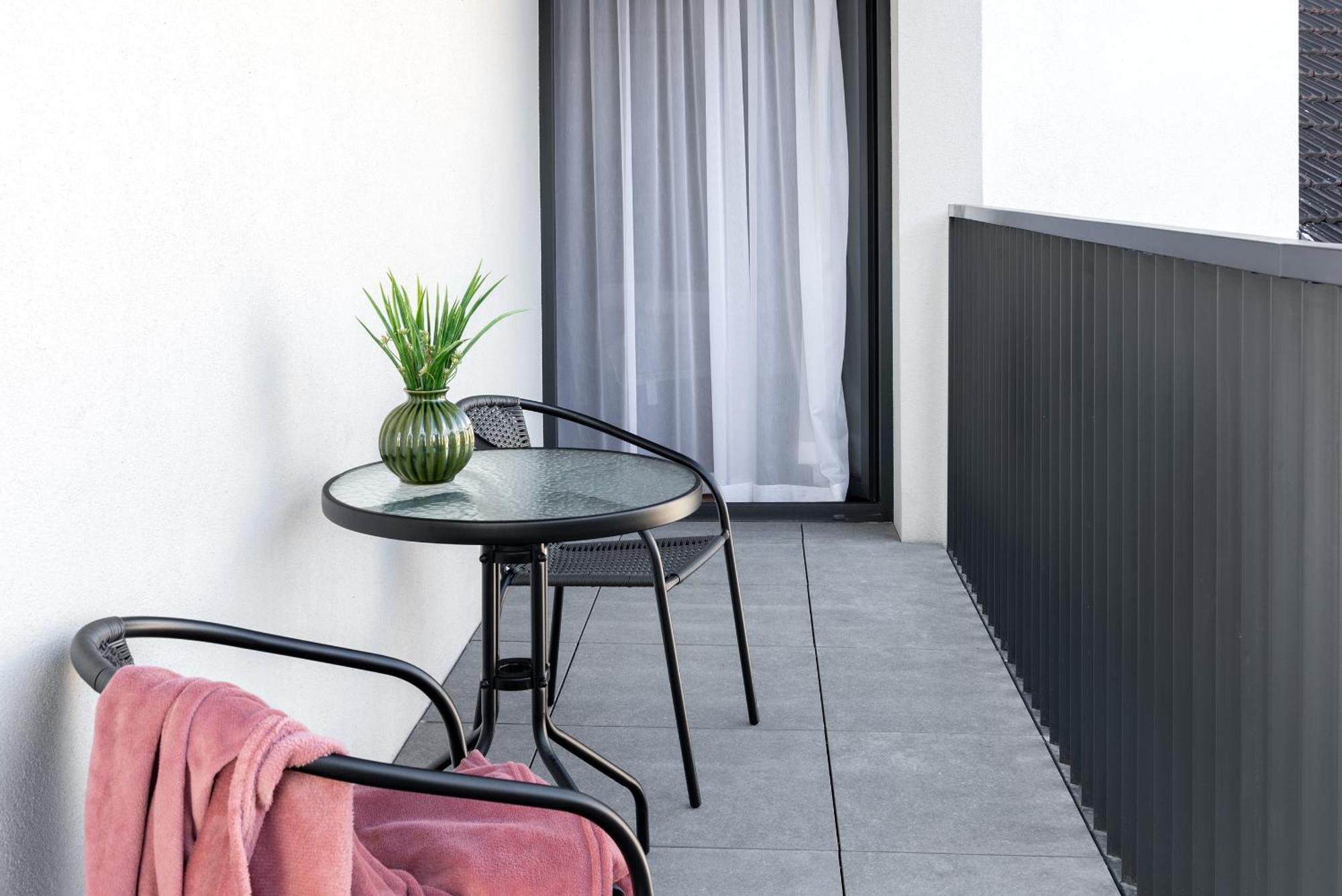 Inpoint Spacious Apartments Near Main Square & Kazimierz District Krakow Phòng bức ảnh