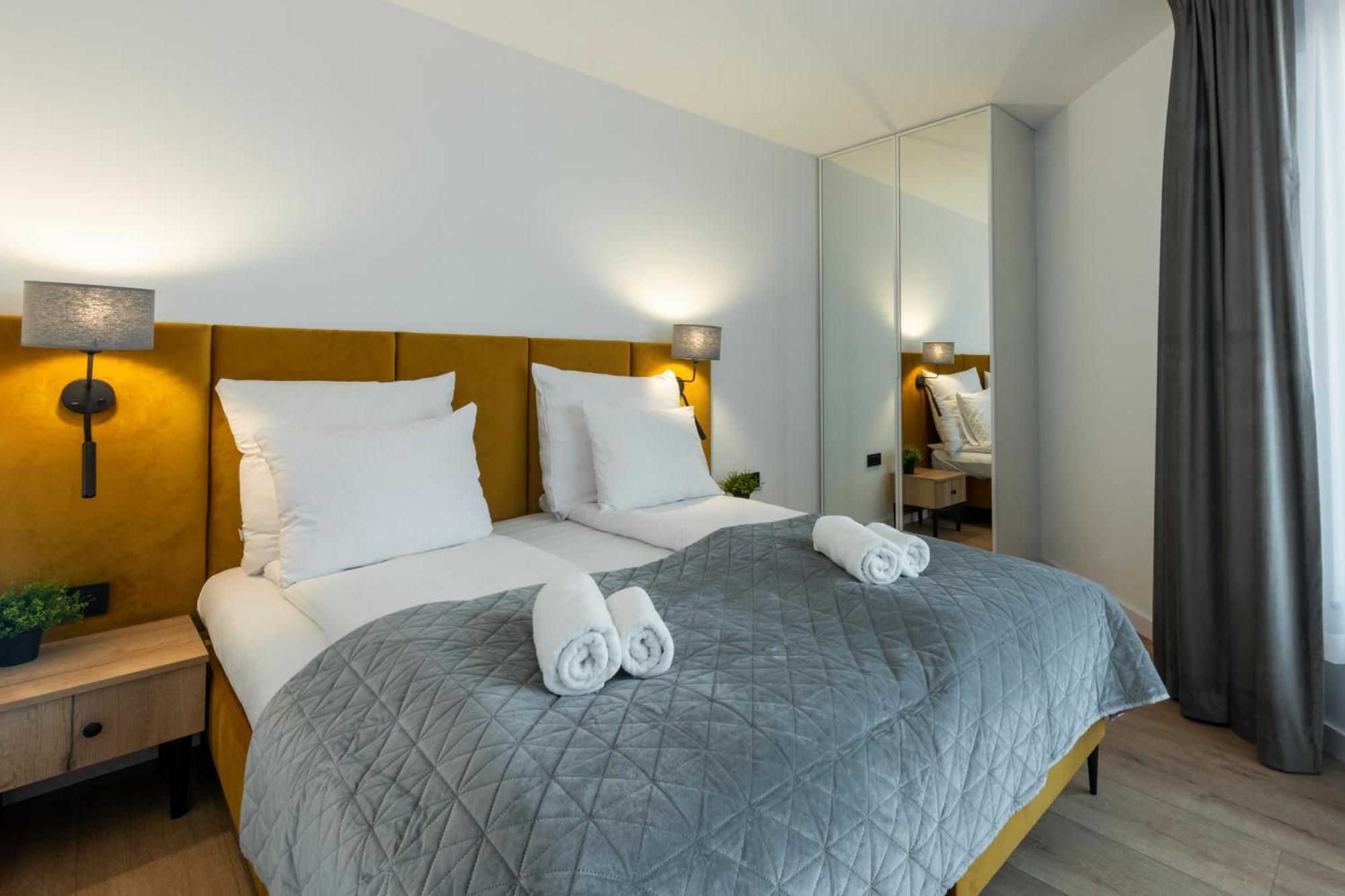 Inpoint Spacious Apartments Near Main Square & Kazimierz District Krakow Phòng bức ảnh